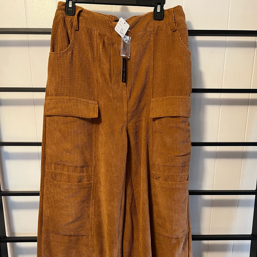 NWT Super Cute Wide Leg Corduroy Cargo Pants - Burnt Orange XL